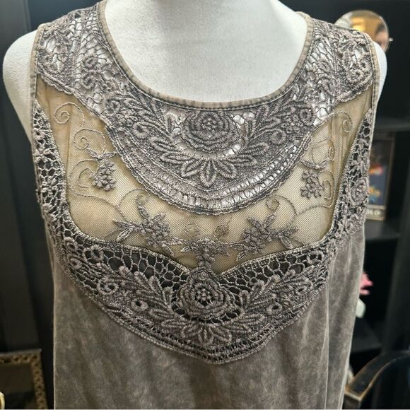 Easel Rose Embroidered Lace Tank Tunic Top Size Small - Picture 2 of 9